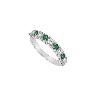 Emerald and Diamond Ring : 14K White Gold - 1.00 CT TGW