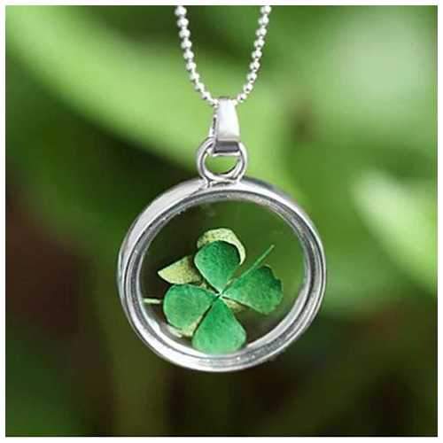 Lucky U Green Clover Leaf Glass Necklace