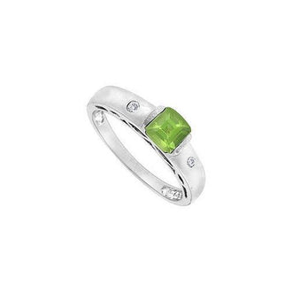 Peridot and Diamond Ring : 14K White Gold - 1.00 CT TGW