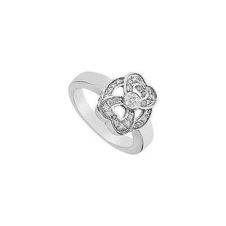 Heart Diamond Ring : 14K White Gold - 0.33 CT Diamonds