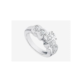 Engagement ring in 14K White Gold with cubic zirconia  3.20 Carat TGW