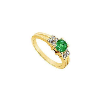 Emerald and Diamond Ring : 14K Yellow Gold - 0.75 CT TGW