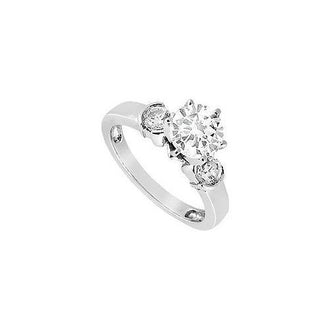 Diamond Engagement Ring : 14K White Gold - 0.50 CT Diamonds