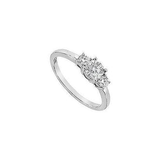 Three Stone Diamond Engagement Ring : 18K White Gold - 0.75 CT Diamonds