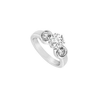 Diamond Engagement Ring : 14K White Gold - 0.50 CT Diamonds