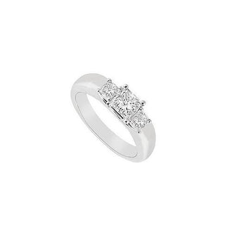 Three Stone Diamond Ring : 14K White Gold - 0.25 CT Diamonds