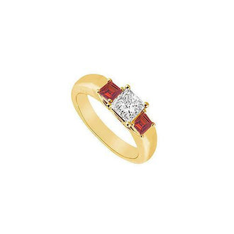 Three Stone Diamond and Ruby Ring : 14K Yellow Gold - 0.33 CT TGW