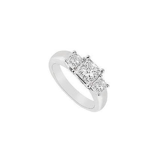 Three Stone Diamond Ring : 14K White Gold - 0.50 CT Diamonds