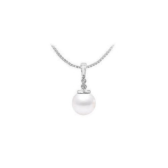 Cultured Akoya Pearl and Diamond Pendant : 14K White Gold - 0.05 CT Diamonds